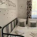 Ifju-lak 1 Vendeghaz Kaposvár