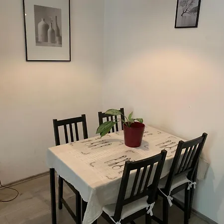 Daire Ifju-lak 1 Vendeghaz *