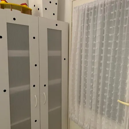 Ifju-lak 1 Vendeghaz