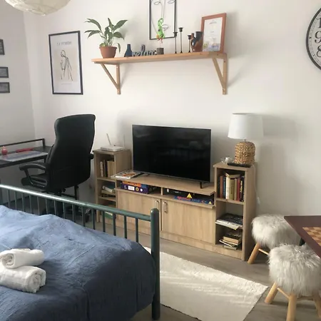 Ifju-lak 1 Vendeghaz * Kaposvár